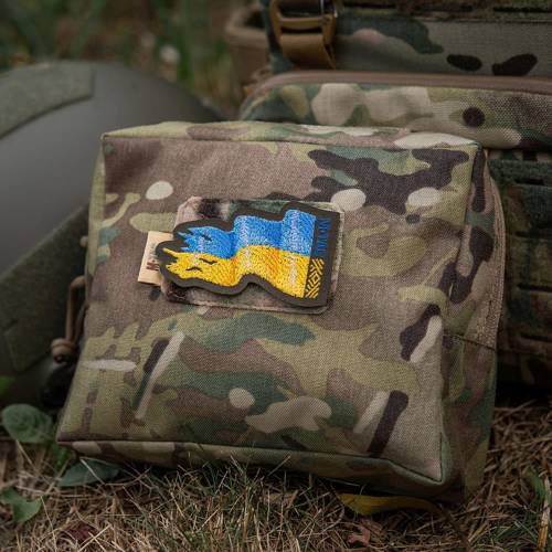 M-Tac – Ukraine-Flaggen-Aufnäher – Stickerei – Cordura 500D – links – Rangergrün – 51298023