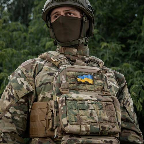 M-Tac – Ukraine-Flaggen-Aufnäher – Stickerei – Cordura 500D – links – Rangergrün – 51298023