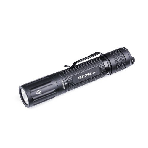 NEXTorch - E52 C LED Taktische Taschenlampe mit 4800 mAh Akku - 3000 lm - Schwarz - E52C