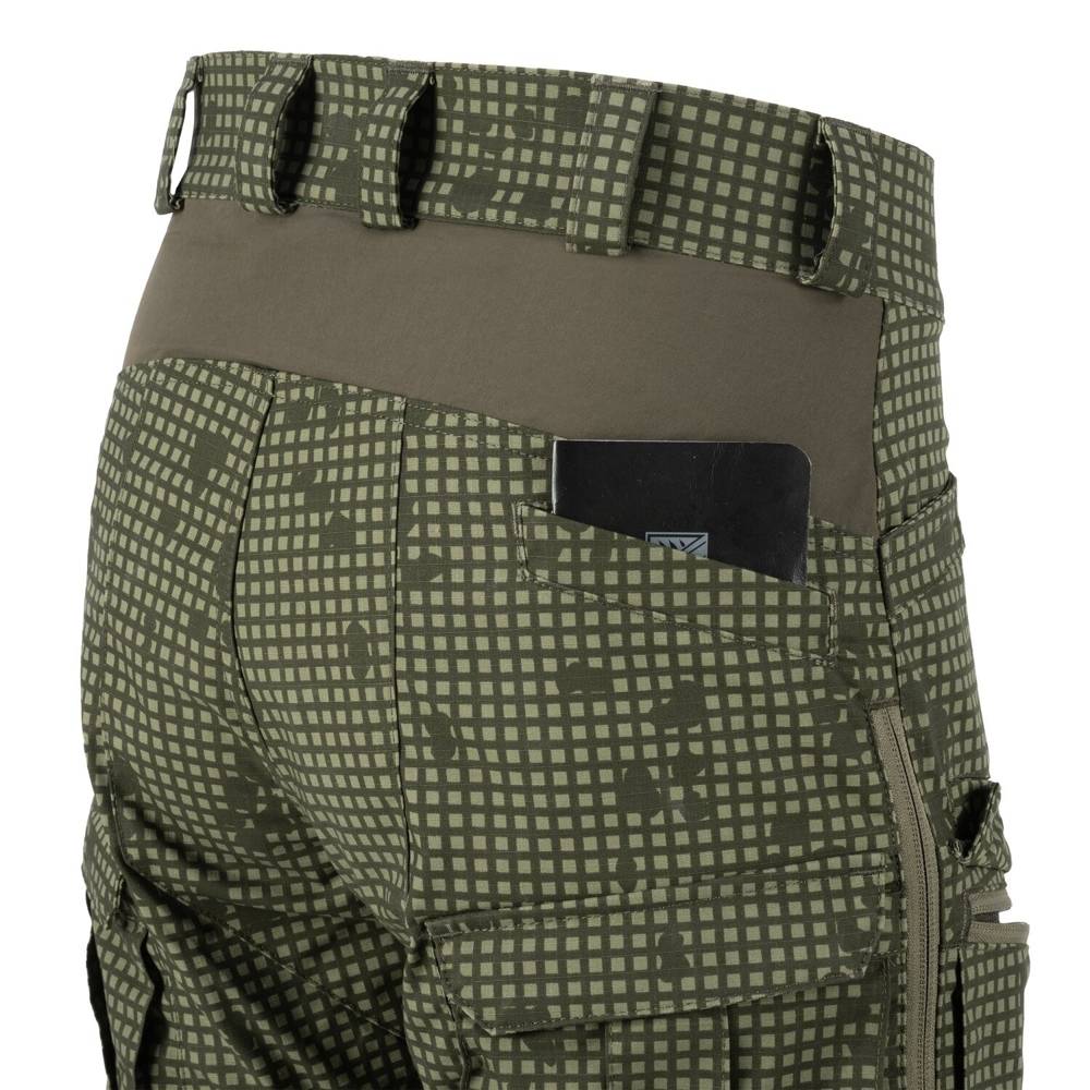 Concealed Carry Leggings With Tactical Pockets | Green Camo