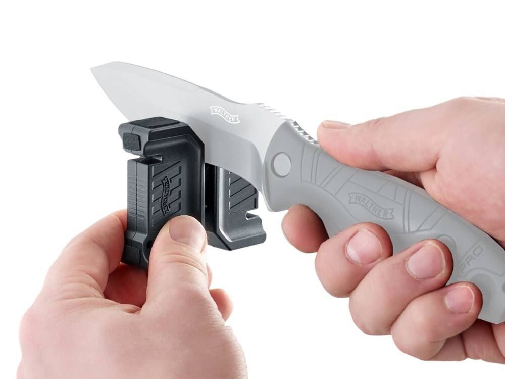 Walther Compact Pocket Kitchen Knife Sharpener 2 Angles 17 & 25 Carbide  Ceramic