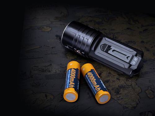 Fenix - Rechargeable LED Flashlight LR35R - 10000 lm