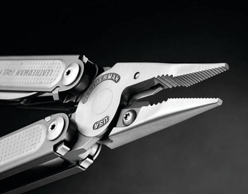 Leatherman - FREE P4 Multitool - 832642